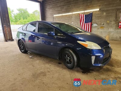 Czwarte zdjęcie samochodu z boku: 2014 TOYOTA PRIUS TWO VIN:JTDKN3DU1E1752140 - miniatura
