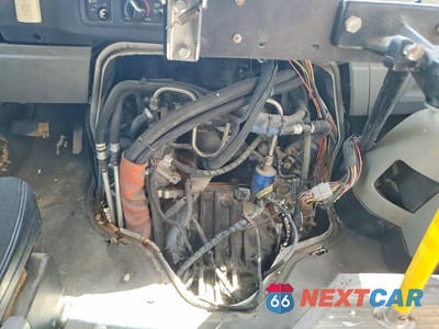 Zdjęcie 9 z 10 samochodu: 2010 FORD ECONOLINE E450 SUPER DUTY CUTAWAY VAN VIN:1FDFE4FS3ADA68925 - miniatura