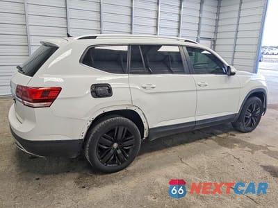 Trzecie zdjęcie samochodu z tyłu: 2018 VOLKSWAGEN ATLAS S VIN:1V2AP2CA1JC547227 - miniatura