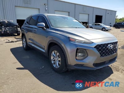 Czwarte zdjęcie samochodu z boku: 2019 HYUNDAI SANTA FE SE VIN:5NMS23ADXKH093571 - miniatura