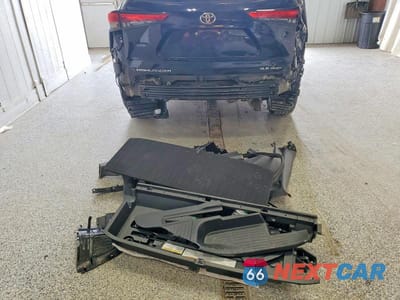 Zdjęcie 13 z 14 samochodu: 2021 TOYOTA HIGHLANDER XLE VIN:5TDHZRBH6MS095151 - miniatura