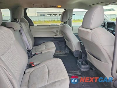 Zdjęcie 11 z 14 samochodu: 2021 TOYOTA SIENNA LE VIN:5TDKRKEC7MS023033 - miniatura