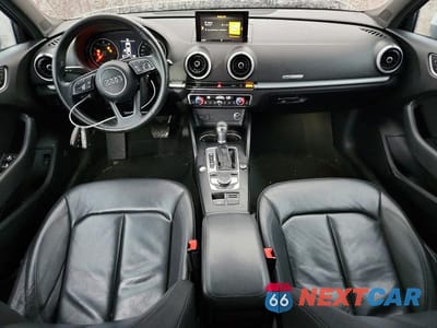 Zdjęcie 8 z 12 samochodu: 2018 AUDI A3 VIN:WAUB8GFF5J1022834 - miniatura