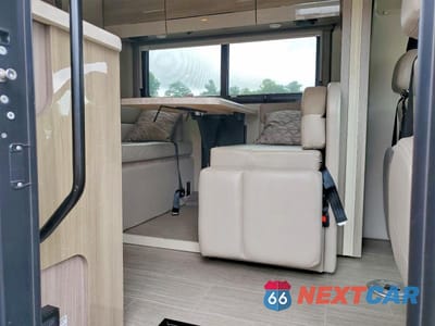 Zdjęcie 6 z 10 samochodu: 2021 MERCEDES-BENZ SPRINTER 3500 VIN:W1X8E33Y6MN150226 - miniatura