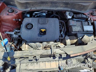 Zdjęcie 12 z 13 samochodu: 2021 KIA SELTOS S VIN:KNDEU2AA2M7092738 - miniatura