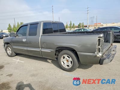 Drugie zdjęcie samochodu z przodu: 2000 GMC NEW SIERRA C1500 VIN:2GTEC19T9Y1143352 - miniatura