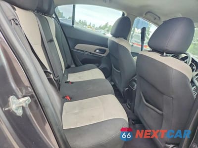 Zdjęcie 10 z 12 samochodu: 2011 CHEVROLET CRUZE LS VIN:1G1PC5SH5B7142840 - miniatura