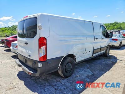 Trzecie zdjęcie samochodu z tyłu: 2019 FORD TRANSIT 250 - DELIVERY VAN VIN:1FTYR2ZM3KKB64375 - miniatura