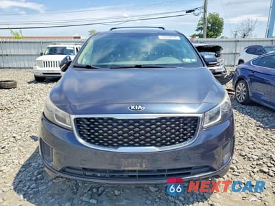 Piąte zdjęcie samochodu w środku: 2017 KIA SEDONA LX VIN:KNDMB5C17H6239874 - miniatura