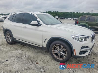 Czwarte zdjęcie samochodu z boku: 2021 BMW X3 SDRIVE30I VIN:5UXTY3C01M9E33042 - miniatura