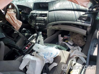 Zdjęcie 8 z 11 samochodu: 2011 HONDA ACCORD LXP VIN:1HGCP2F44BA141859 - miniatura