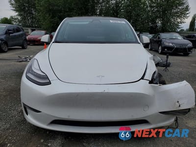 Piąte zdjęcie samochodu w środku: 2020 TESLA MODEL Y VIN:5YJYGDEE3LF050729 - miniatura