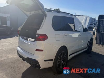 Zdjęcie 11 z 12 samochodu: 2022 BMW X7 XDRIVE50I VIN:5UXCX6C08N9K31043 - miniatura