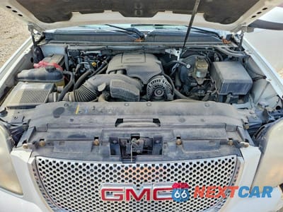 Zdjęcie 12 z 13 samochodu: 2007 GMC YUKON DENALI VIN:1GKFK63847J371115 - miniatura