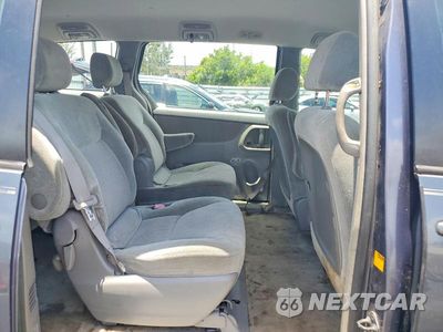 Zdjęcie 11 z 13 samochodu: 2008 TOYOTA SIENNA VIN:5TDZK23C98S113800 - miniatura