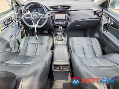 Zdjęcie 8 z 13 samochodu: 2017 NISSAN ROGUE SL VIN:5N1AT2MT5HC870263 - miniatura