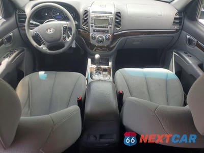 Zdjęcie 8 z 12 samochodu: 2010 HYUNDAI SANTA FE GLS VIN:5NMSG3AB9AH395884 - miniatura