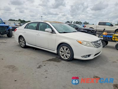 Czwarte zdjęcie samochodu z boku: 2011 TOYOTA AVALON BASE VIN:4T1BK3DB3BU413330 - miniatura
