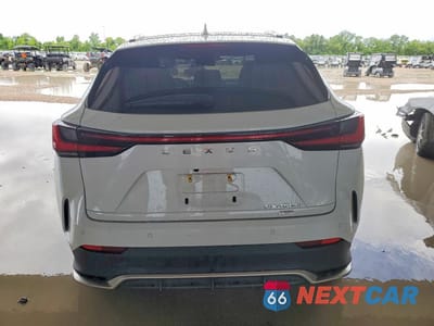 Zdjęcie 6 z 13 samochodu: 2025 LEXUS NX 450H+ F SPORT HANDLING VIN:JTJKKCFZ6S2055518 - miniatura