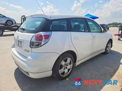 Trzecie zdjęcie samochodu z tyłu: 2007 TOYOTA COROLLA MATRIX XR VIN:2T1KR32E37C670005 - miniatura