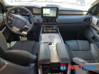 Zdjęcie 8 z 13 samochodu: 2021 LINCOLN NAVIGATOR L BLACK LABEL VIN:5LMJJ3TT1MEL09745 - miniatura