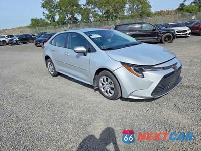 Trzecie zdjęcie samochodu z tyłu: 2024 TOYOTA COROLLA LE VIN:5YFB4MDE7RP141239 - miniatura