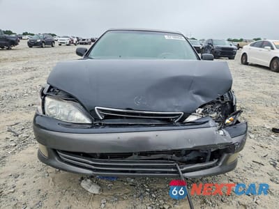 Piąte zdjęcie samochodu w środku: 2001 LEXUS ES 300 VIN:JT8BF28G310319882 - miniatura