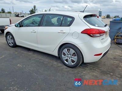 Drugie zdjęcie samochodu z przodu: 2016 KIA FORTE LX VIN:KNAFK5A86G5636616 - miniatura