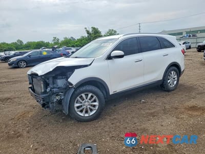2017 KIA SORENTO LX 5XYPGDA39HG206594 - główne zdjęcie licytacji z USA - miniatura