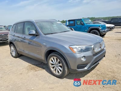 Czwarte zdjęcie samochodu z boku: 2015 BMW X3 XDRIVE28I VIN:5UXWX9C58F0D51167 - miniatura