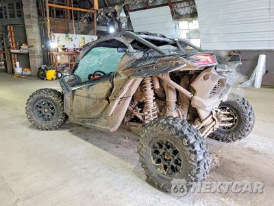 Trzecie zdjęcie samochodu z tyłu: 2025 CAN-AM MAVERICK X3 UTILITY VEHICLE VIN:3JBVXAV4XSE001334 - miniatura