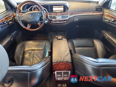Zdjęcie 8 z 12 samochodu: 2007 MERCEDES-BENZ S 550 VIN:WDDNG71X87A074783 - miniatura