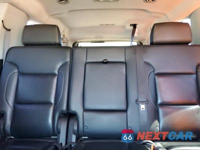 Zdjęcie 10 z 13 samochodu: 2015 CHEVROLET SUBURBAN K1500 LT VIN:1GNSKJKC7FR124228 - miniatura
