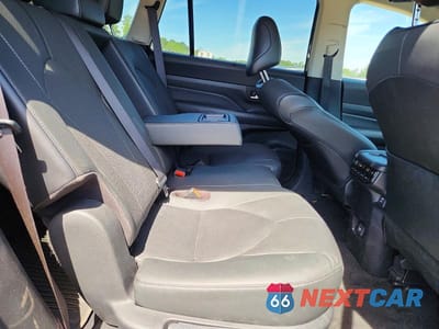 Zdjęcie 11 z 13 samochodu: 2024 TOYOTA GRAND HIGHLANDER HYBRID LIMITED VIN:5TDACAB58RS005600 - miniatura