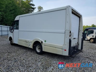 Drugie zdjęcie samochodu z przodu: 2013 ISUZU NPR HD STEP VAN VIN:JALB4T176D7W00088 - miniatura