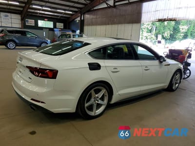 Trzecie zdjęcie samochodu z tyłu: 2019 AUDI A5 PREMIUM PLUS S-LINE VIN:WAUENCF54KA024940 - miniatura