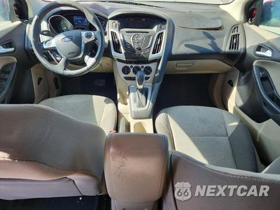 Zdjęcie 8 z 12 samochodu: 2014 FORD FOCUS VIN:1FADP3F22EL391414 - miniatura