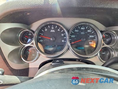 Zdjęcie 9 z 12 samochodu: 2013 CHEVROLET SILVERADO K1500 LT VIN:1GCRKSE73DZ198562 - miniatura