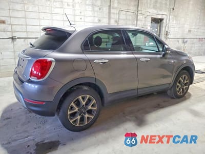 Trzecie zdjęcie samochodu z tyłu: 2016 FIAT 500X TREKKING VIN:ZFBCFYCT8GP387675 - miniatura