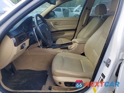 Zdjęcie 7 z 12 samochodu: 2010 BMW 328 XI VIN:WBAPK7C57AA461486 - miniatura