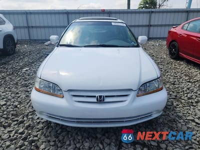 Piąte zdjęcie samochodu w środku: 2001 HONDA ACCORD EX VIN:JHMCG668X1C021106 - miniatura