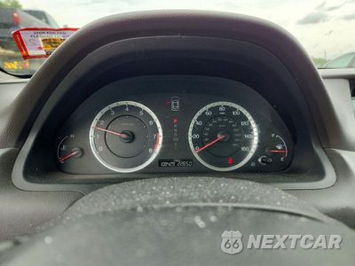 Zdjęcie 9 z 12 samochodu: 2010 HONDA ACCORD LX VIN:1HGCP2F3XAA188352 - miniatura
