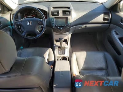 Zdjęcie 8 z 13 samochodu: 2005 HONDA ACCORD HYBRID VIN:JHMCN36565C017229 - miniatura