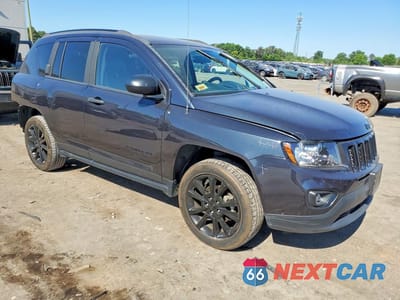 Czwarte zdjęcie samochodu z boku: 2015 JEEP COMPASS SPORT VIN:1C4NJCBA4FD210970 - miniatura