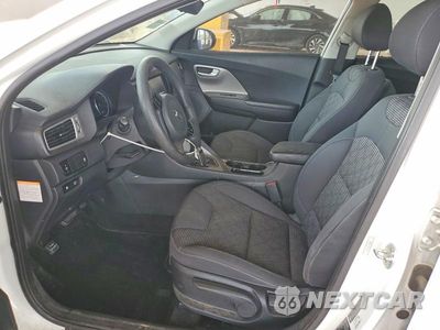 Zdjęcie 7 z 13 samochodu: 2017 KIA NIRO LX VIN:KNDCB3LC2H5059967 - miniatura