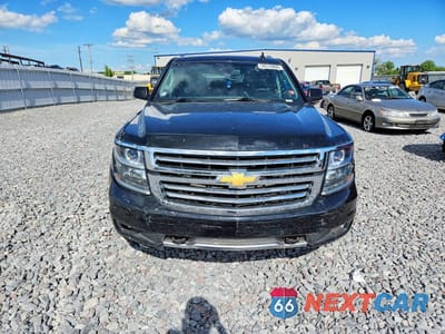 Piąte zdjęcie samochodu w środku: 2015 CHEVROLET SUBURBAN K1500 LT VIN:1GNSKJKC0FR737727 - miniatura
