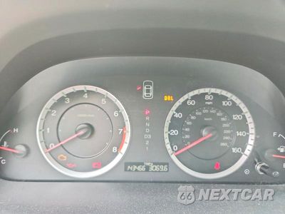 Zdjęcie 9 z 12 samochodu: 2010 HONDA ACCORD LX VIN:1HGCP2F34AA055456 - miniatura