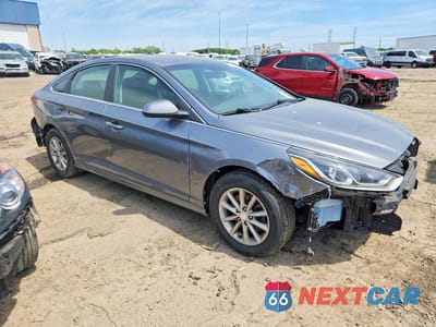 Czwarte zdjęcie samochodu z boku: 2019 HYUNDAI SONATA SE VIN:5NPE24AF3KH762092 - miniatura