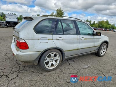 Trzecie zdjęcie samochodu z tyłu: 2005 BMW X5 4.4I VIN:5UXFB53505LV11186 - miniatura