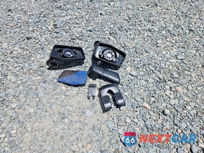 Zdjęcie 12 z 13 samochodu: 2026 CHEVROLET SILVERADO K1500 VIN:3GCPKAEK0TG328625 - miniatura